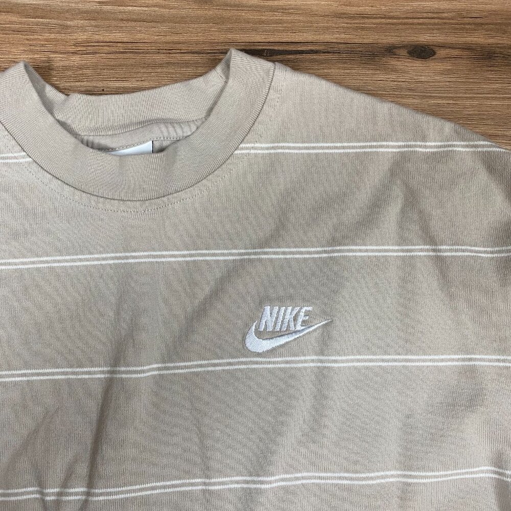 Nike Strip Boxy Crop Crew Neck Long Sleeve‎ Women's Size M Color Cream - Picture 3 of 8